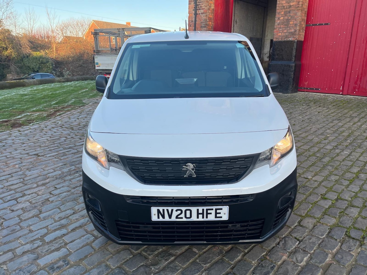 Used Peugeot Partner 2020 for sale - 76526526: Photo 3