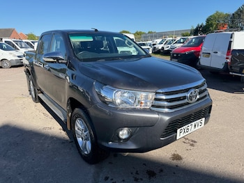 Used Toyota Hilux 2017 for sale - 78487096: Photo