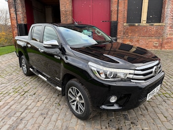 Used Toyota Hilux 2017 for sale - 76526108: Photo