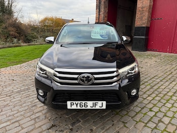 Used Toyota Hilux 2017 for sale - 76526108: Photo
