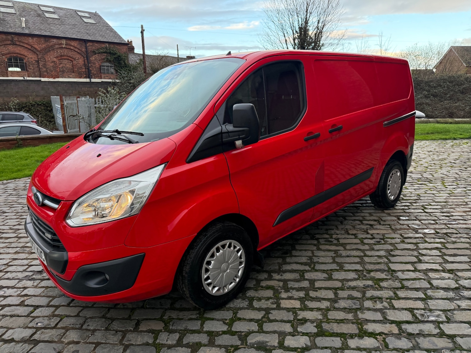 Used Ford Transit Custom 2017 for sale - 76687289: Photo 5