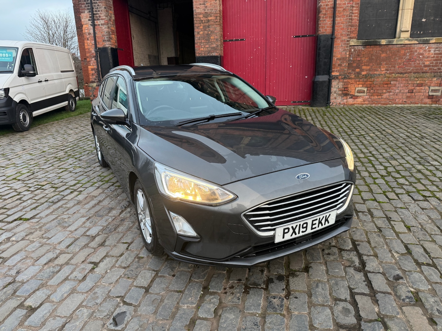 Used Ford Focus for sale - 76961265: Photo 2