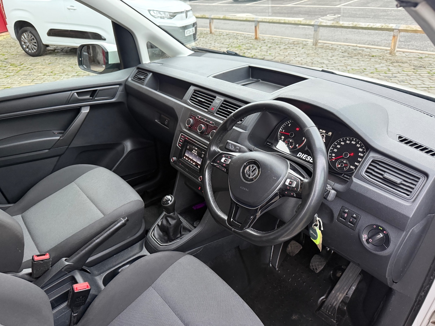 Used Volkswagen Caddy 2018 for sale - 76972297: Photo 10