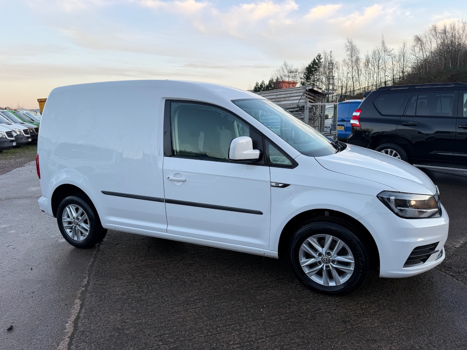 Used Volkswagen Caddy 2018 for sale - 76972297: Photo 2