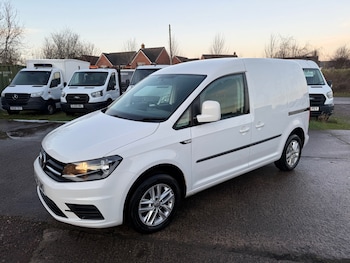 Used Volkswagen Caddy 2018 for sale - 76972297: Photo