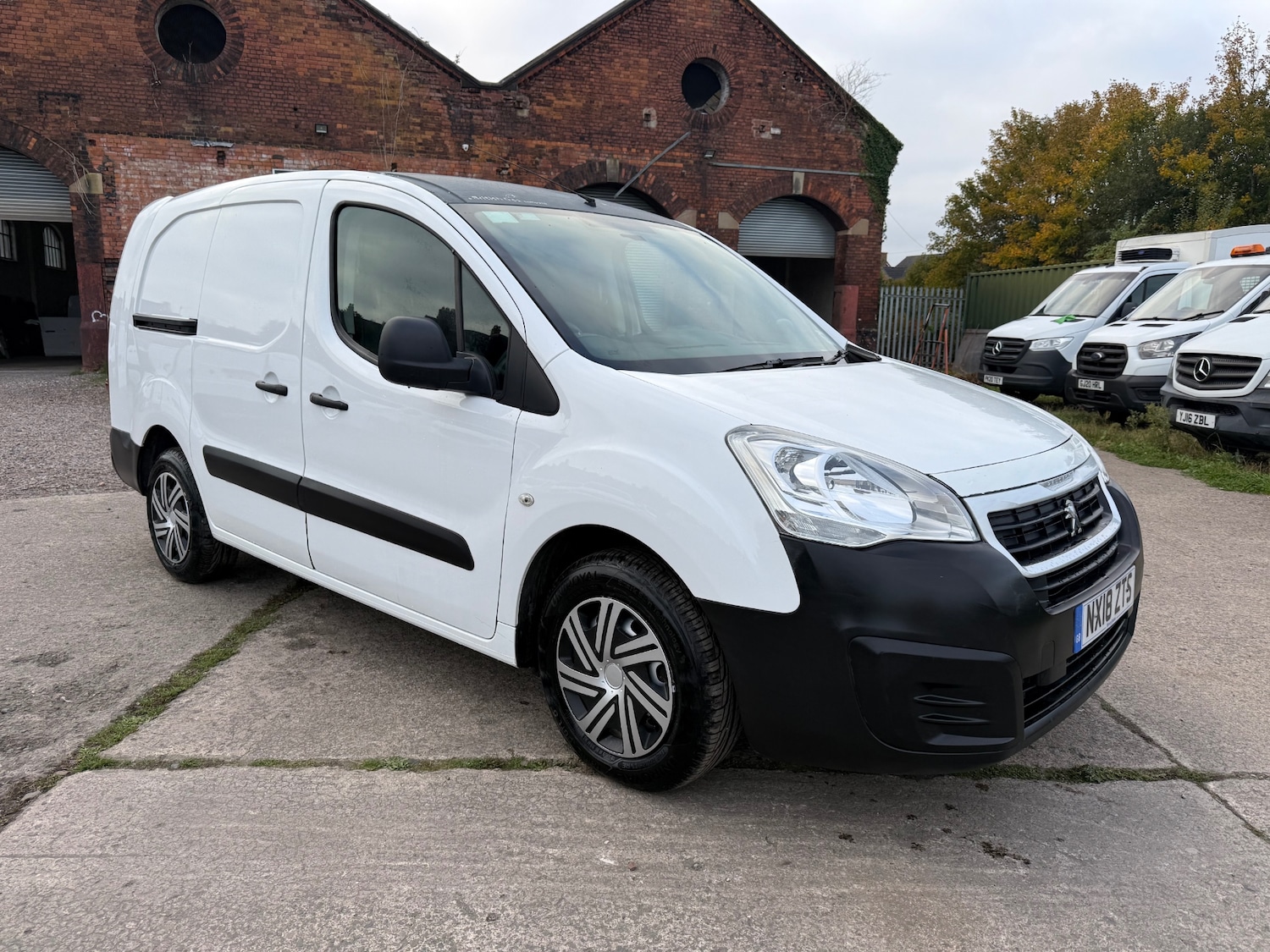 Used Peugeot Partner 2018 for sale - 76280617: Photo 1