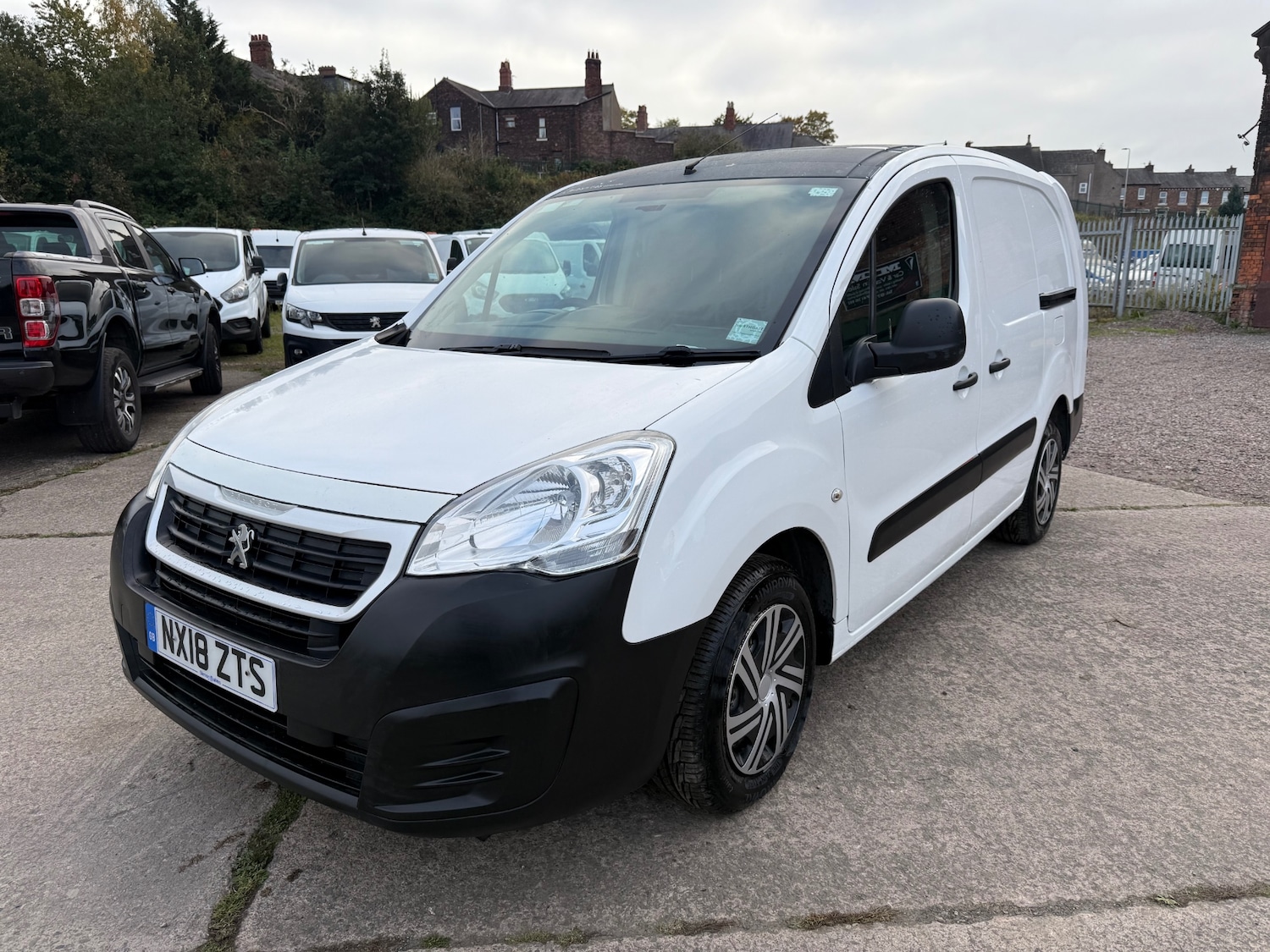 Used Peugeot Partner 2018 for sale - 76280617: Photo 3