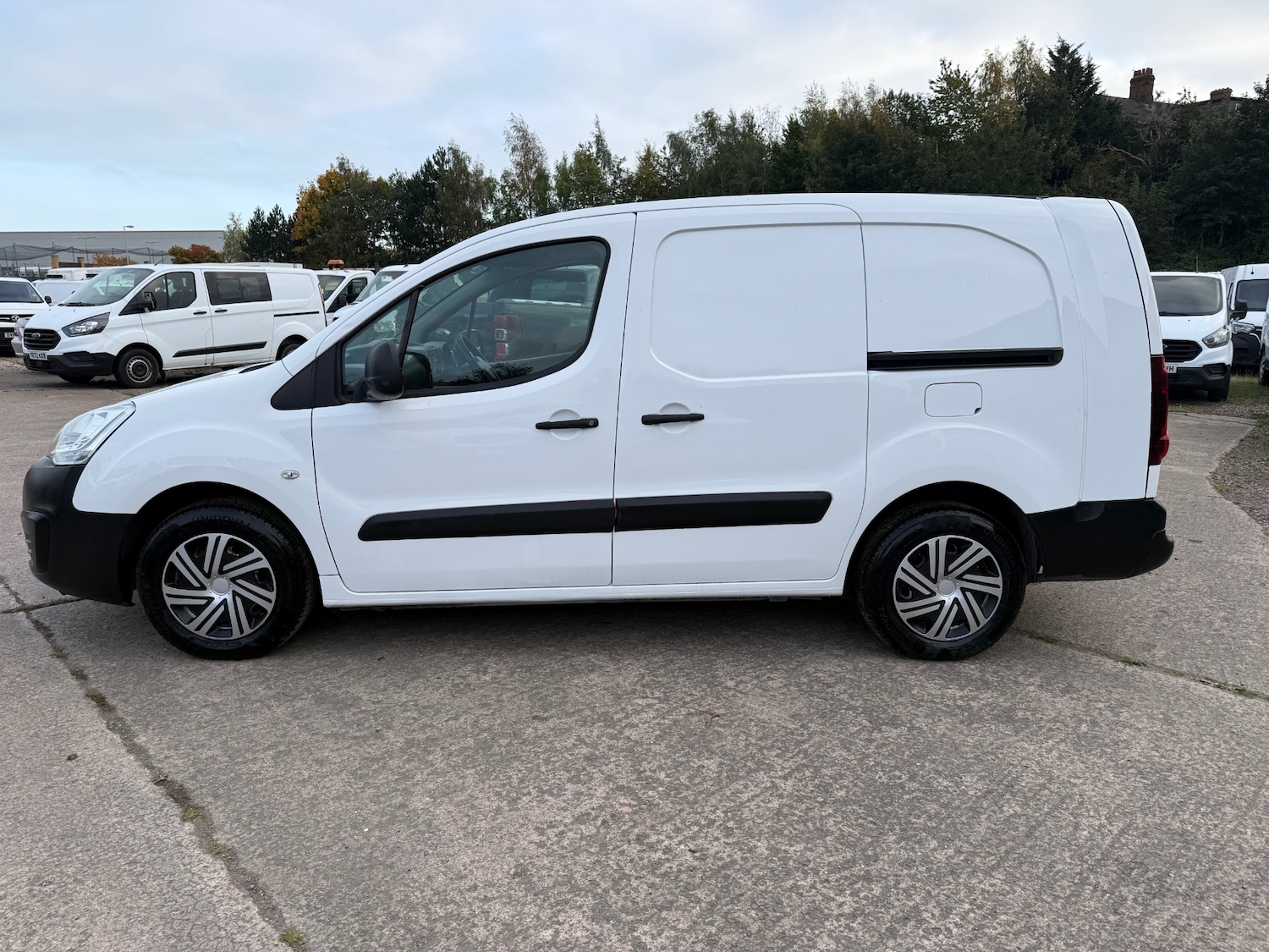 Used Peugeot Partner 2018 for sale - 76280617: Photo 5