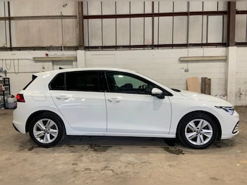 Used Volkswagen Golf 2023 for sale - 78802950: Photo