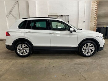 Used Volkswagen Tiguan 2023 for sale - 78931876: Photo
