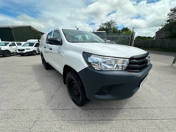 Used Toyota Hilux 2019 for sale - 78940250: Photo