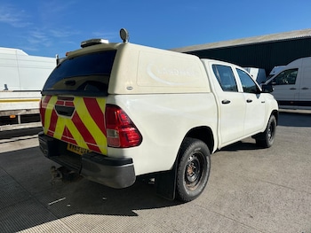 Used Toyota Hilux 2019 for sale - 78574709: Photo