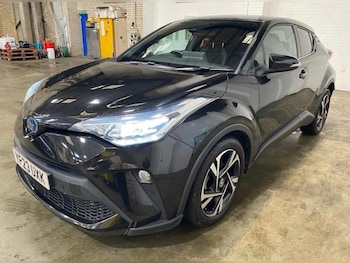 Used Toyota C-HR 2023 for sale - 78940262: Photo