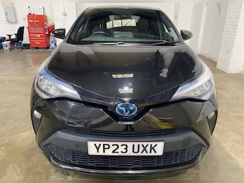 Used Toyota C-HR 2023 for sale - 78940262: Photo