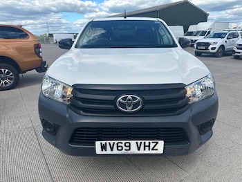 Used Toyota Hilux 2019 for sale - 78574749: Photo