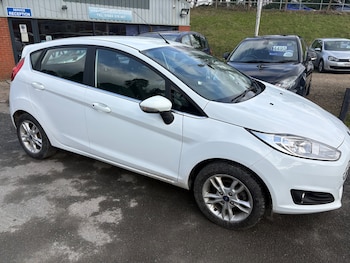 Used Ford Fiesta 2015 for sale - 77620392: Photo