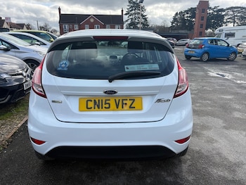 Used Ford Fiesta 2015 for sale - 77620392: Photo