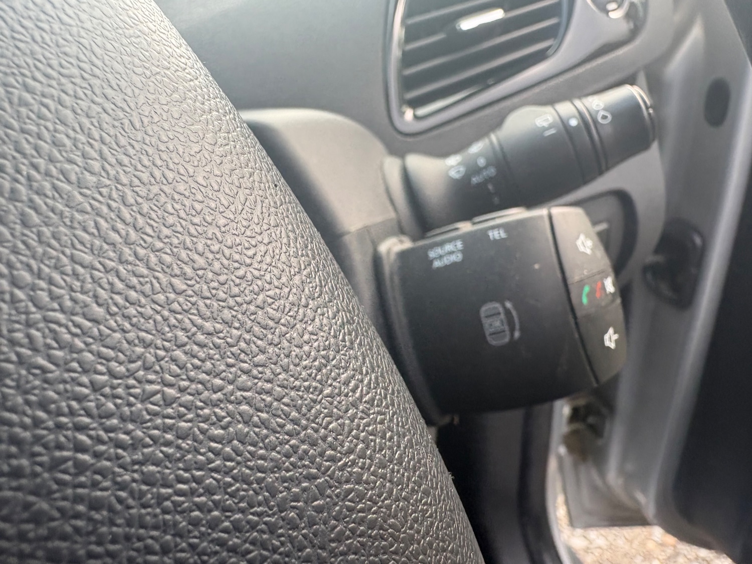 Used Renault Scenic 2014 for sale - 77460429: Photo 17