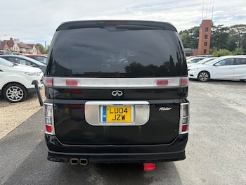 Used Nissan Elgrand 2004 for sale - 79341652: Photo