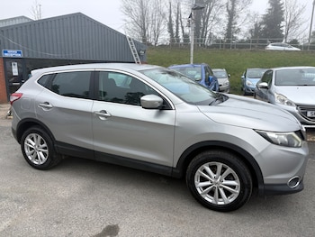 Used Nissan Qashqai 2014 for sale - 77614619: Photo