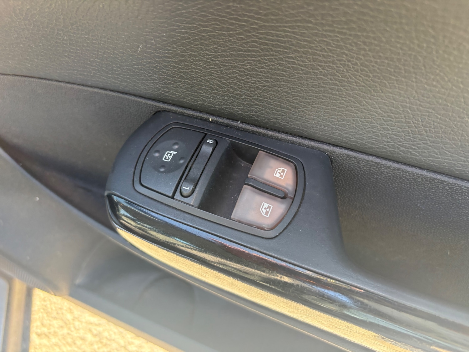 Used Vauxhall Corsa 2014 for sale - 77931790: Photo 10