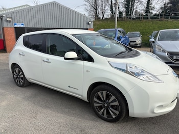 Used Nissan Leaf 2015 for sale - 77974044: Photo