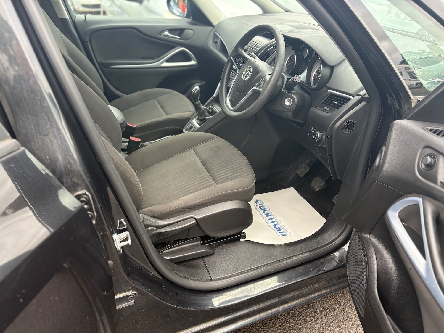 Used Vauxhall Zafira Tourer 2015 for sale - 77436347: Photo 7