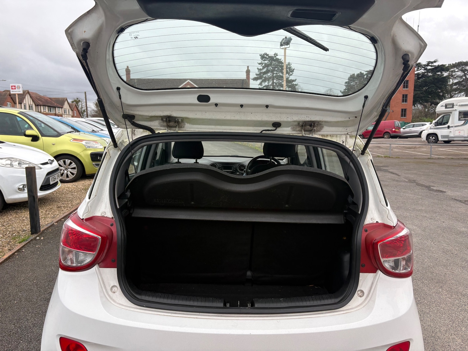 Used Hyundai i10 2015 for sale - 77614642: Photo 6