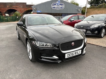 Used Jaguar XE 2016 for sale - 79341644: Photo