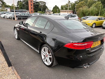 Used Jaguar XE 2016 for sale - 79341644: Photo
