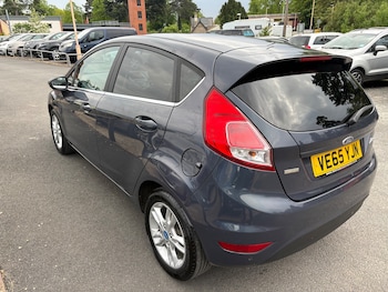 Used Ford Fiesta 2015 for sale - 79359711: Photo