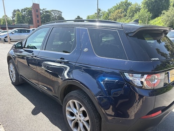 Used Land Rover Discovery Sport 2016 for sale - 78692085: Photo