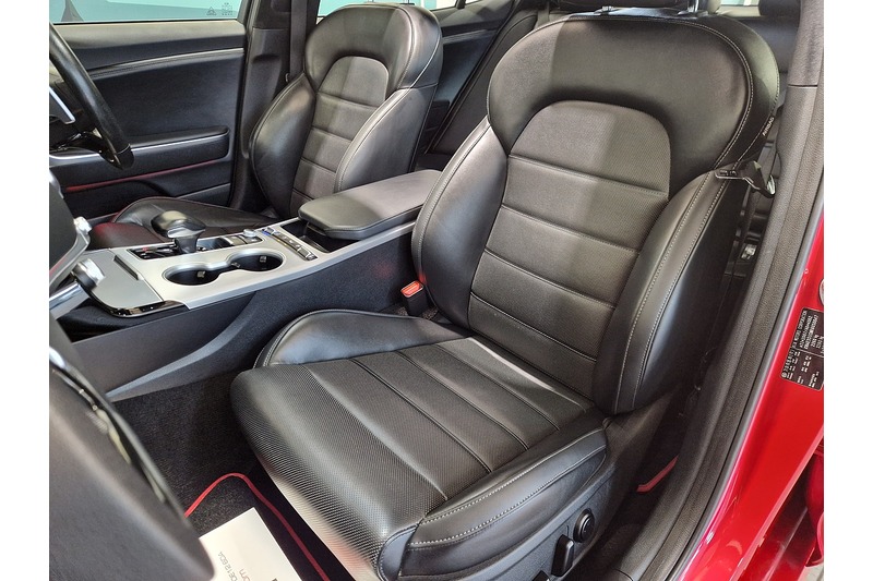 Used Kia Stinger 2018 for sale - 76625256: Photo 12