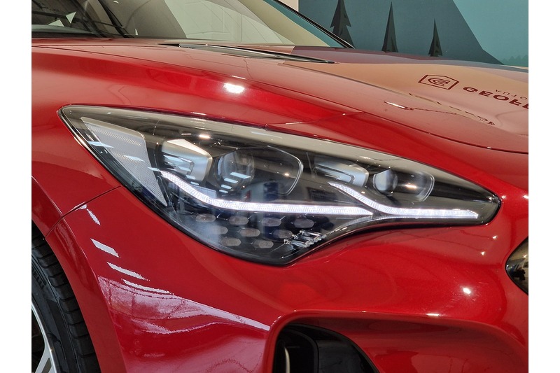 Used Kia Stinger 2018 for sale - 76625256: Photo 18