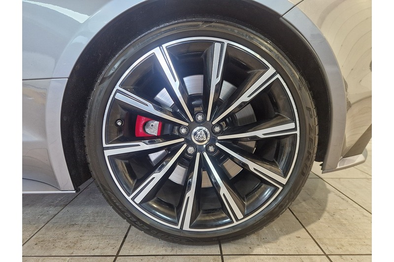 Used Jaguar F-Type for sale - 77932626: Photo 4