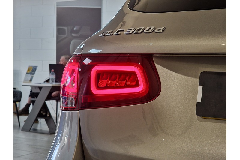 Used Mercedes-Benz GLC 2021 for sale - 76625255: Photo 25