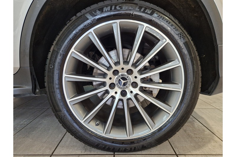 Used Mercedes-Benz GLC 2021 for sale - 76625255: Photo 5