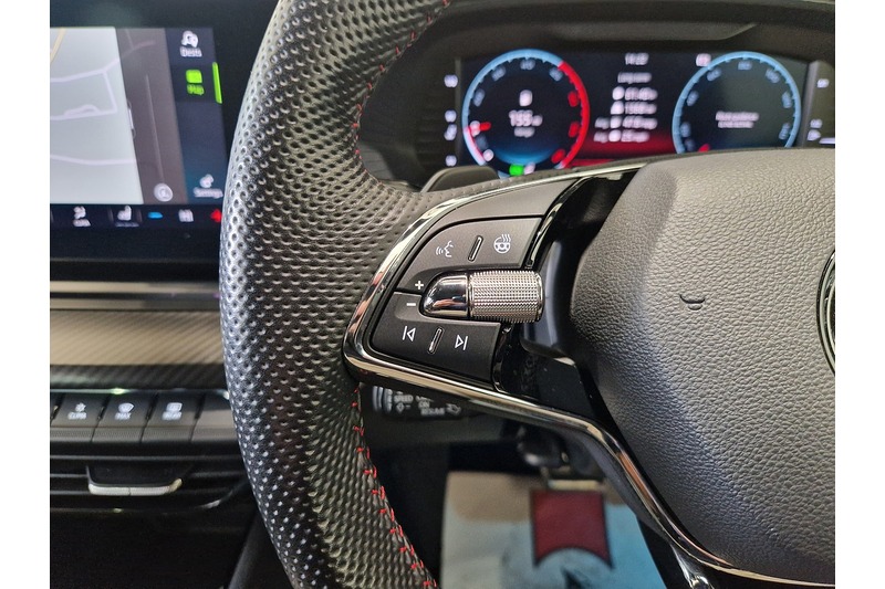 Used Skoda Octavia 2022 for sale - 76625274: Photo 53