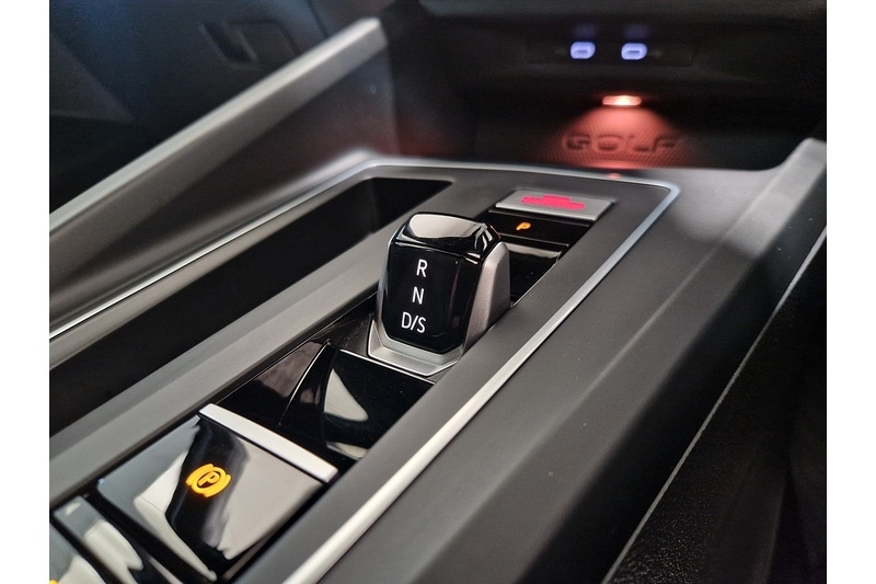 Used Volkswagen Golf 2020 for sale - 76625288: Photo 46