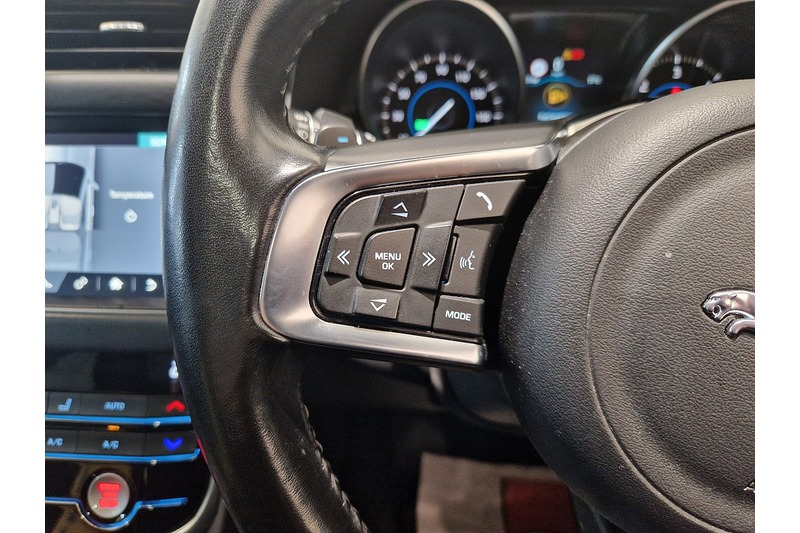 Used Jaguar XF for sale - 76625282: Photo 43