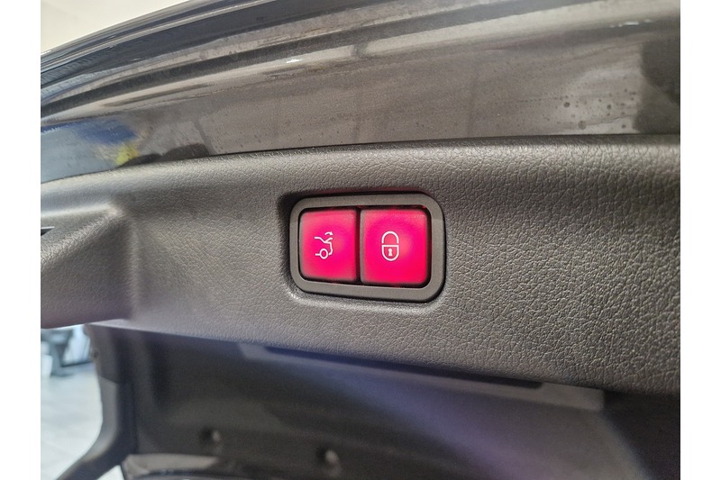 Used Mercedes-Benz C Class 2023 for sale - 76625291: Photo 26