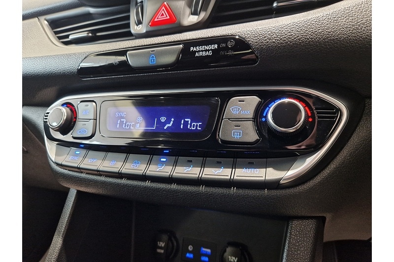 Used Hyundai i30 2019 for sale - 76792962: Photo 33