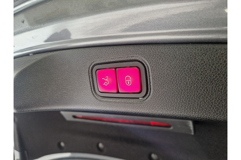 Used Mercedes-Benz E Class 2020 for sale - 76896561: Photo 29