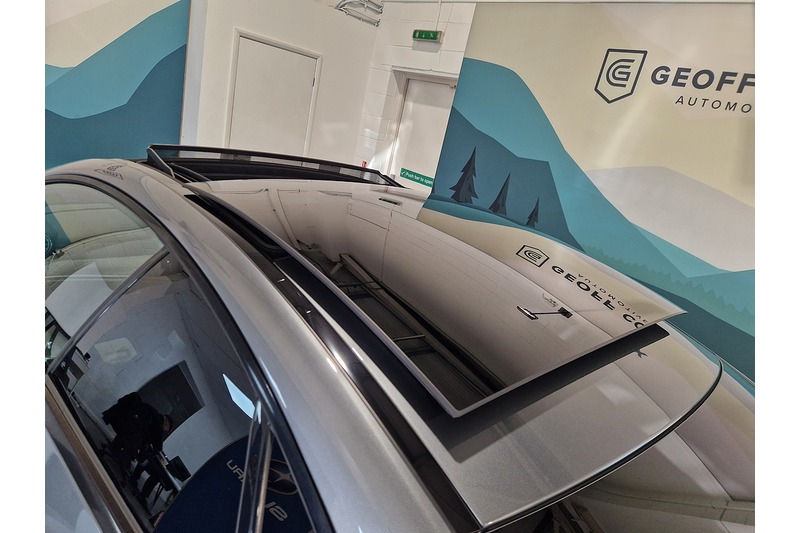 Used Mercedes-Benz E Class 2020 for sale - 76896561: Photo 5