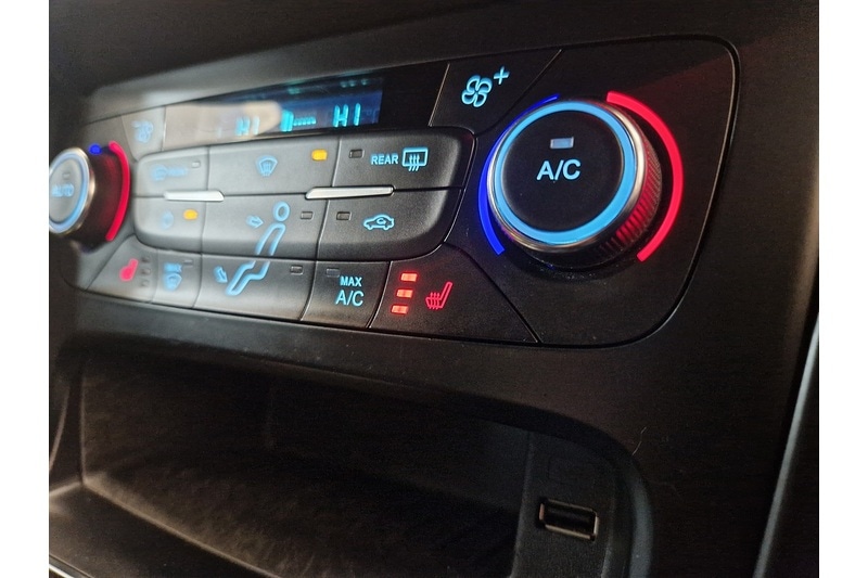 Used Ford Focus 2017 for sale - 78045151: Photo 10