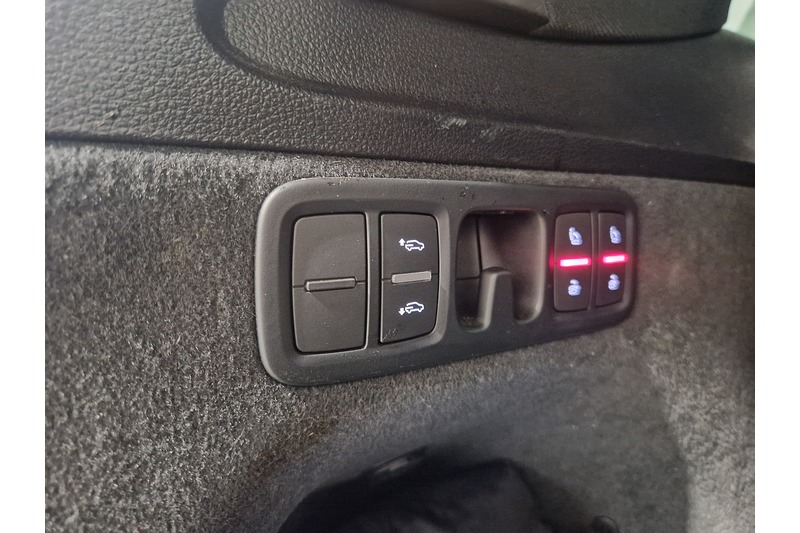 Used Audi Q7 2017 for sale - 76625259: Photo 30