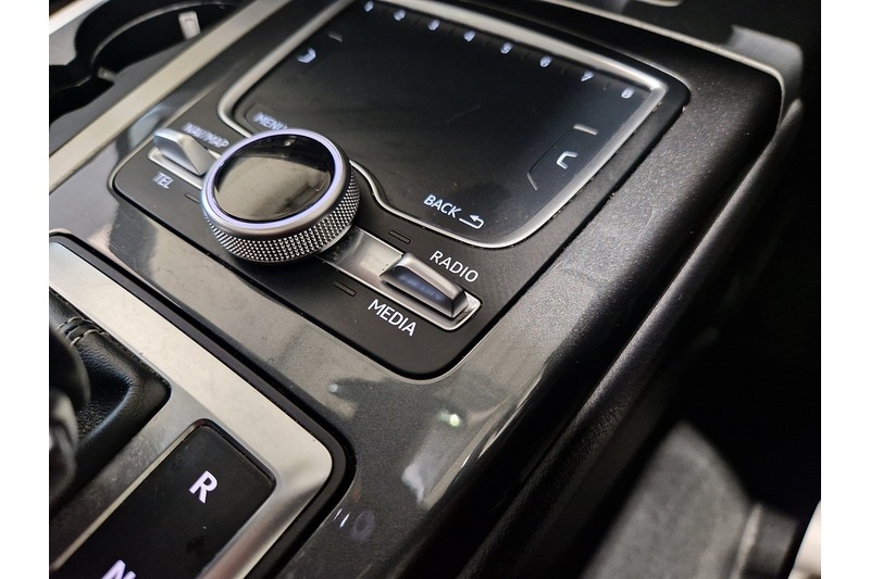 Used Audi Q7 2017 for sale - 76625259: Photo 47