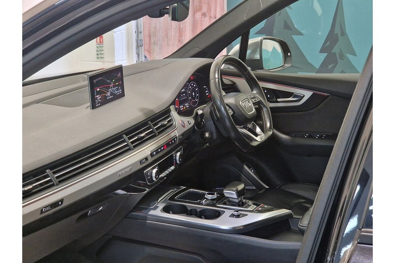 Used Audi Q7 2017 for sale - 76625259: Photo 64