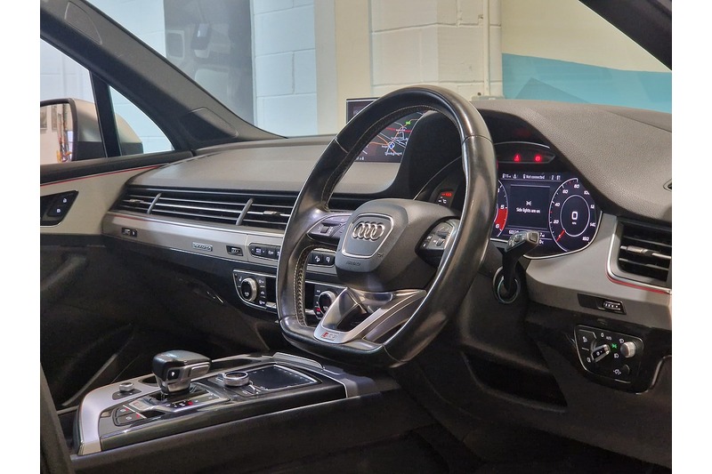 Used Audi Q7 2017 for sale - 76625259: Photo 75