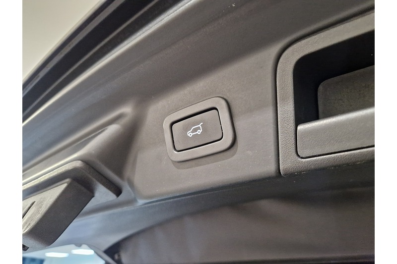 Used Land Rover Range Rover Velar 2017 for sale - 76625254: Photo 27